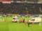 Игрок Динамо Бухарест упал на газон без сознания после фола соперника