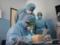 Лікарям як захист від коронавируса видали костюми привидів