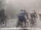Вся спина побита: у Франції на велосипедистів обрушився потужний град, спортсмен показав жахливі синці