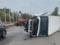 На одесской трассе под Киевом не поделили дорогу микроавтобус и экскаватор