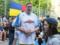 Рекордсмен сборной Украины по баскетболу продает памятную игровую майку, чтобы помочь ВСУ