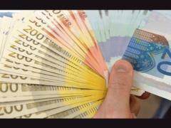 Курс валют: Нацбанк скоротив вливання у зміцнення гривні в рази