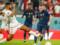 Veretu replacing the injured Mendy with the French team