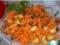 Витаминное угощение: морковный салат с яблоками и изюмом
