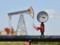 Нефтяные доходы РФ упали на треть